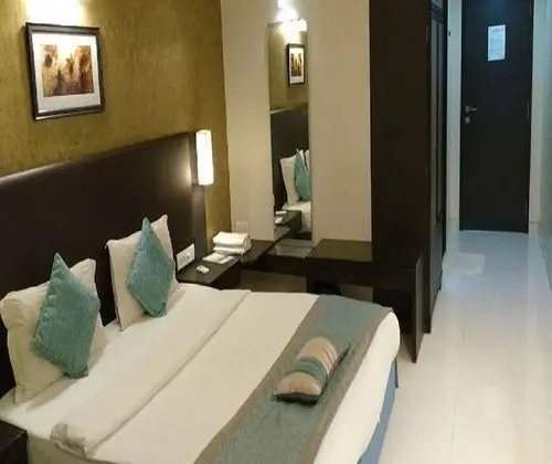Deluxe Tek Büyük Yataklı Oda, 1 Çift Kişilik Yatak, Sigara İçilmez