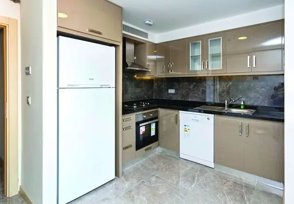 Grand Apartment, 3 Bedrooms, City View