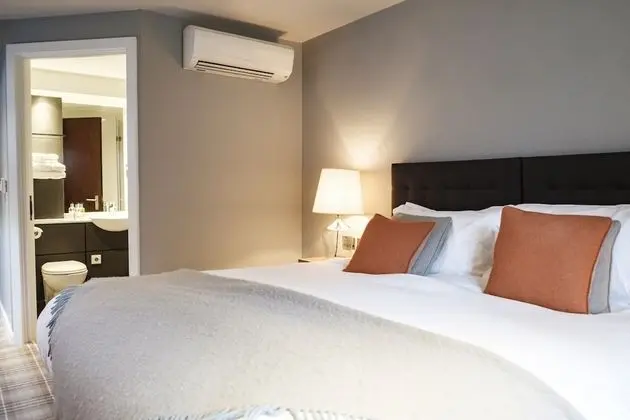 Deluxe Tek Büyük veya İki Ayrı Yataklı Oda (Shower)