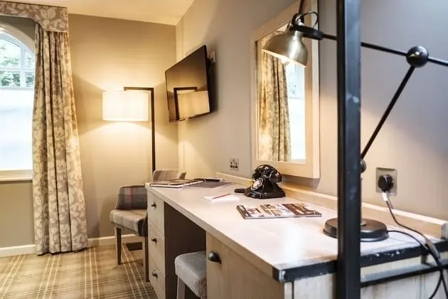 Deluxe Tek Büyük veya İki Ayrı Yataklı Oda (Shower)