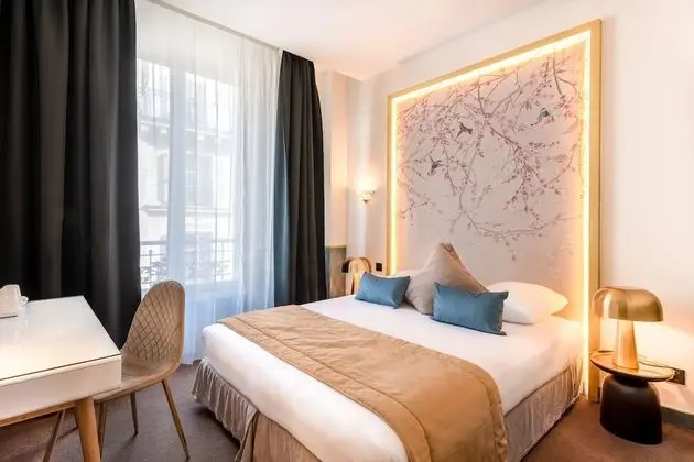 Classic Tek Büyük Yataklı Oda