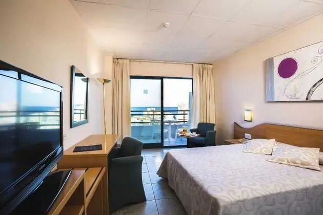 1 Çift Kişilik Veya 2 Tek Kişilik Yatak Sea View