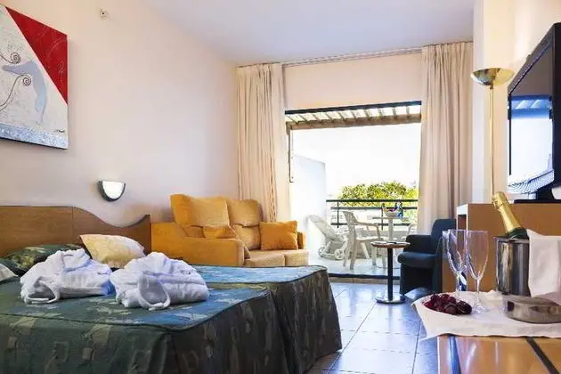 1 Çift Kişilik Veya 2 Tek Kişilik Yatak Standard