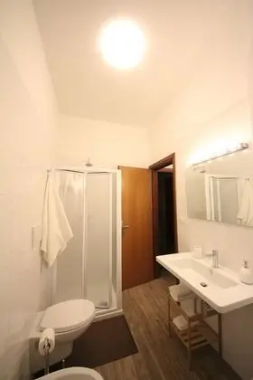 Standard Tek Büyük Yataklı Oda, Banyolu/Duşlu