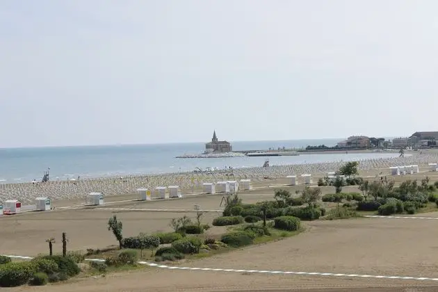 Family Oda, Balkon, Deniz Manzaralı