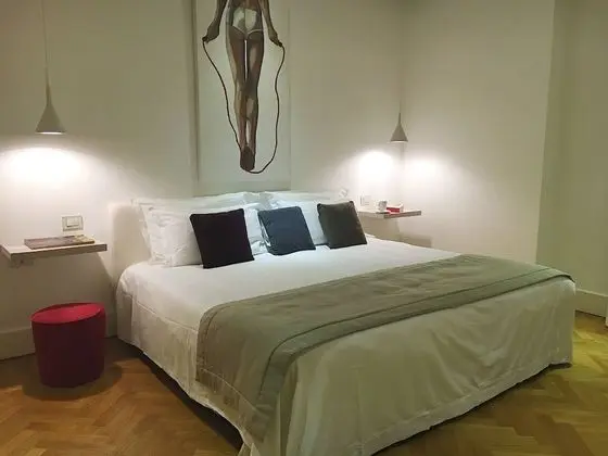 Deluxe Tek Büyük Yataklı Oda