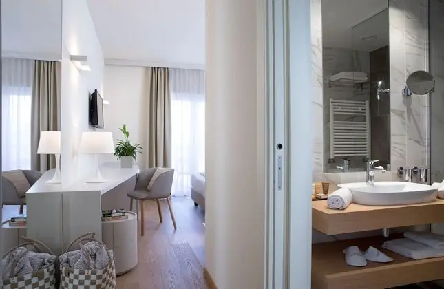 Deluxe Üç Kişilik Oda