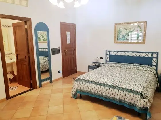 Tek Büyük Yataklı Oda