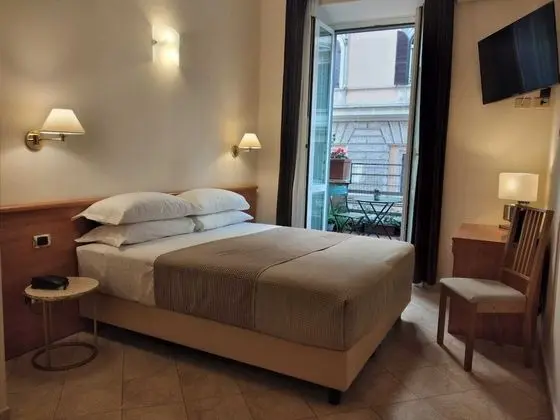 Tek Büyük Yataklı Oda, Balkon
