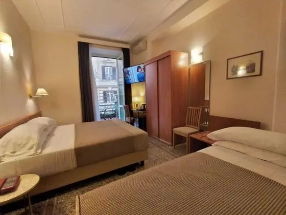 Üç Kişilik Oda, Balkon