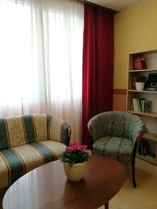 Classic Tek Büyük Yataklı Oda