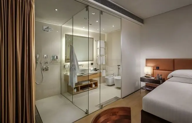 Junior Süit, 1 En Büyük (King) Boy Yatak (Junior Space)