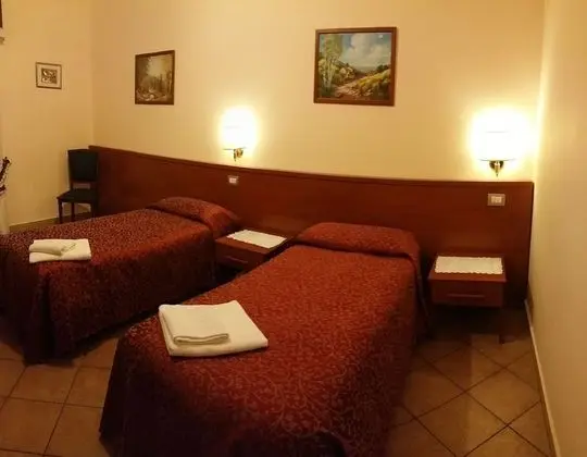 Tek Büyük veya İki Ayrı Yataklı Oda