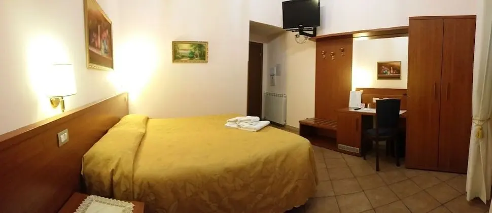 Tek Büyük veya İki Ayrı Yataklı Oda