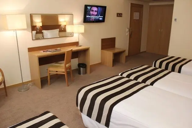 Superior Üç Kişilik Oda, Sigara İçilmez, Balkon (with Extra Bed Up to 4 Guests)