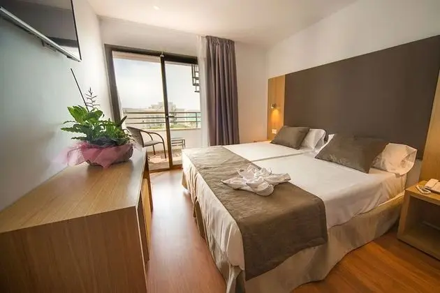 Tek Büyük Yataklı Oda, Balkon, Deniz Manzaralı