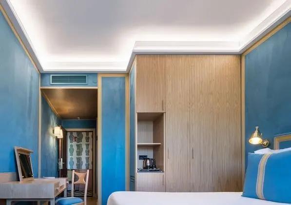 Superior Büyük Yataklı Tek Kişilik Oda, Şehir Manzaralı (Royal Palace View)