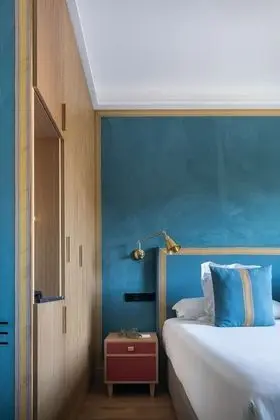 Superior Büyük Yataklı Tek Kişilik Oda, Şehir Manzaralı (Royal Palace View)