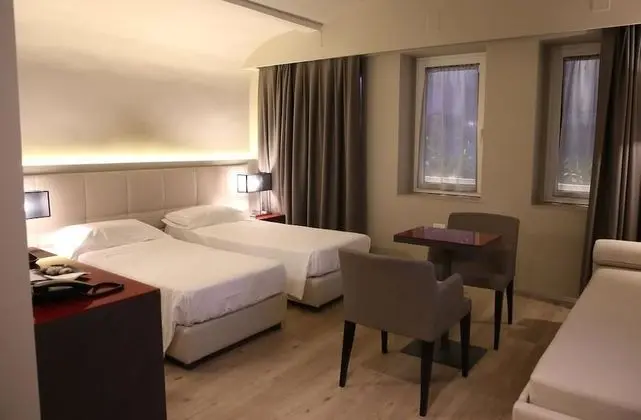 Superior Dört Kişilik Oda