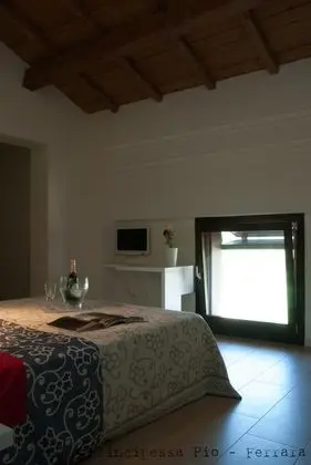 Superior Üç Kişilik Oda, Özel Banyo, Bahçe Manzaralı