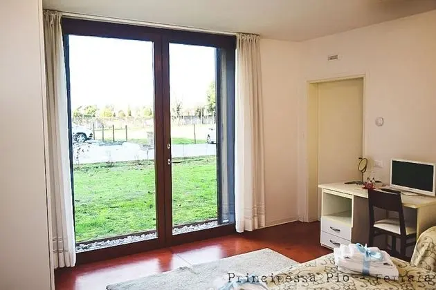 Superior Üç Kişilik Oda, Özel Banyo, Bahçe Manzaralı