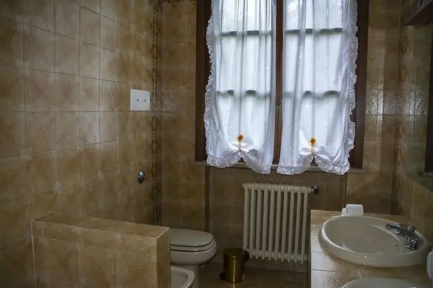 Comfort Dört Kişilik Oda, 2 Büyük (Queen) Boy Yatak, Bahçeli (Bagno esterno/ External bathroom)