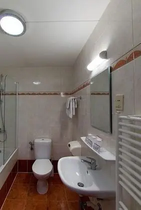 Dört Kişilik Oda
