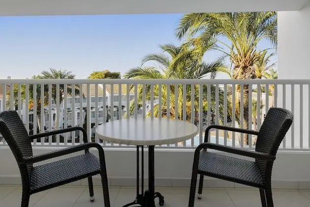 Tek Büyük Yataklı Oda, Balkon
