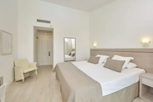 Tek Büyük Yataklı Oda, Balkon
