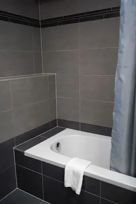 Deluxe Süit, Sigara İçilmez, Küvet