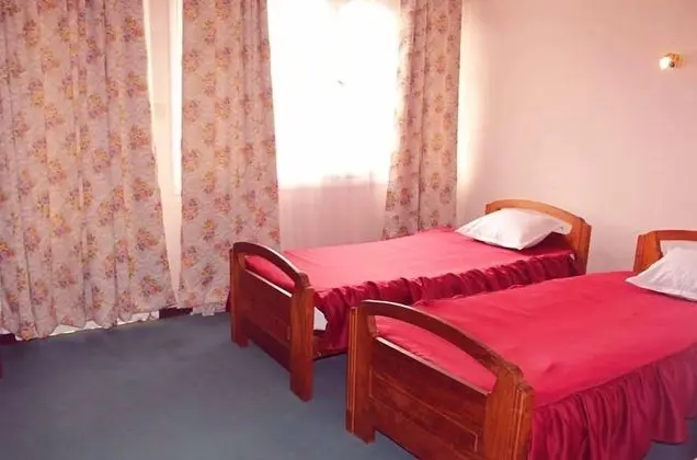 Comfort Tek Büyük veya İki Ayrı Yataklı Oda