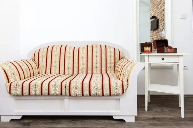 Classic Tek Büyük Yataklı Oda