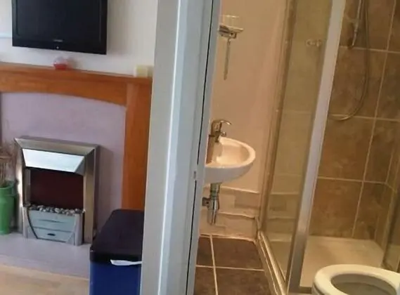 Standard Tek Büyük Yataklı Oda, Banyolu/Duşlu
