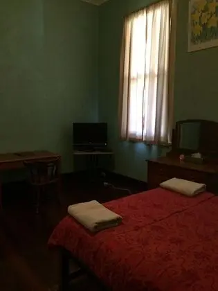 Standard Oda, Sigara İçilmez, Ortak Banyo