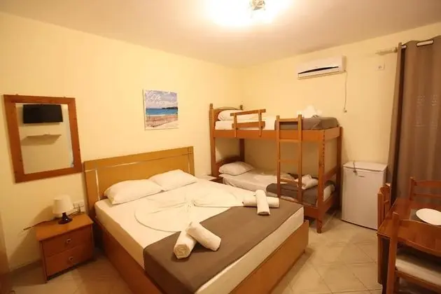 Standard Tek Büyük Yataklı Oda