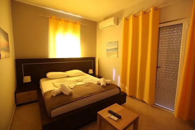 Tek Büyük Yataklı Oda, Balkon