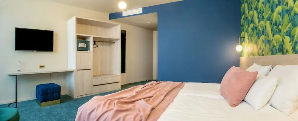 Deluxe Tek Büyük veya İki Ayrı Yataklı Oda, Sıcak Su Küveti (Jacuzzi)