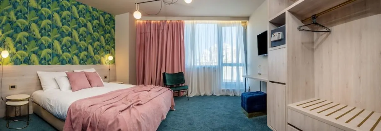 Deluxe Tek Büyük veya İki Ayrı Yataklı Oda, Sıcak Su Küveti (Jacuzzi)