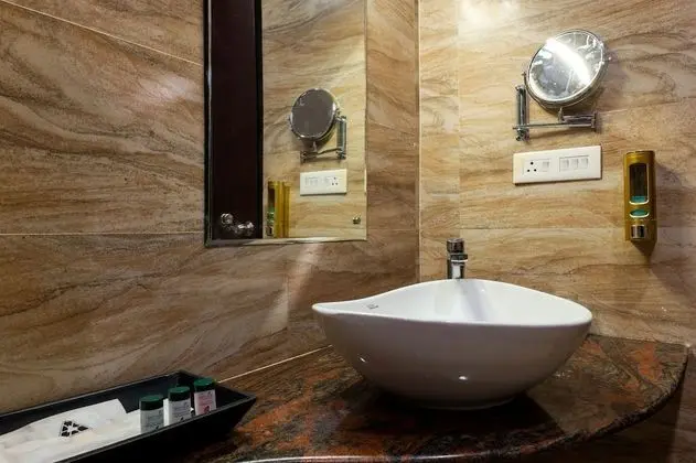 Deluxe Tek Büyük Yataklı Oda, 1 En Büyük (King) Boy Yatak
