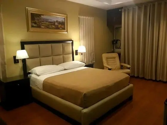 Stüdyo, Balkon, Havuz Manzaralı