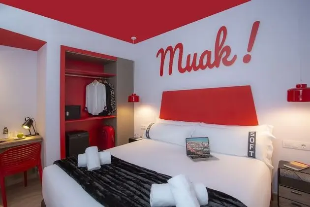 Tek Büyük Yataklı Oda, 1 Büyük (Queen) Boy Yatak