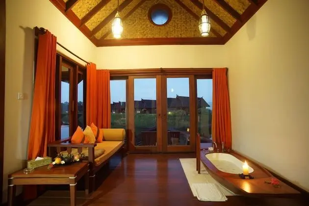Kır Evi (Floating)