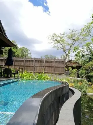 Villa, Havuz Kullanımı (Pond View)