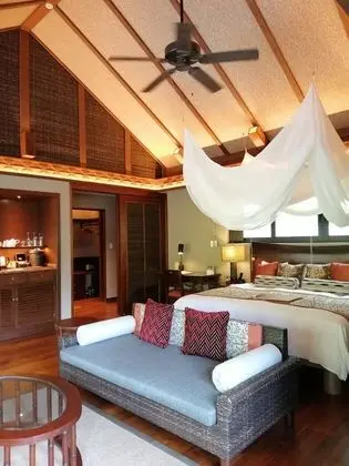 Villa, Havuz Kullanımı (Pond View)