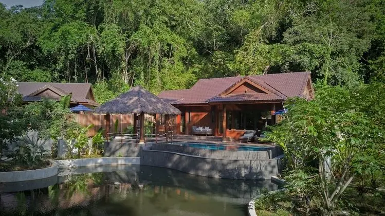 Villa, Havuz Kullanımı (Pond View)