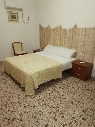Classic Tek Büyük Yataklı Oda, 1 Büyük (Queen) Boy Yatak, Sigara İçilmez, Ortak Banyo