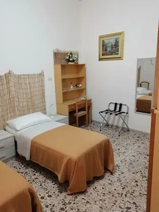 Classic Tek Büyük Yataklı Oda, 1 Büyük (Queen) Boy Yatak, Sigara İçilmez, Ortak Banyo