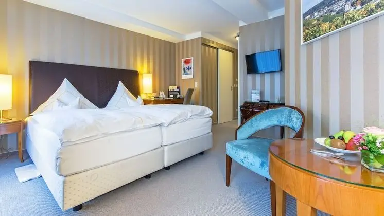 Tek Büyük Yataklı Oda