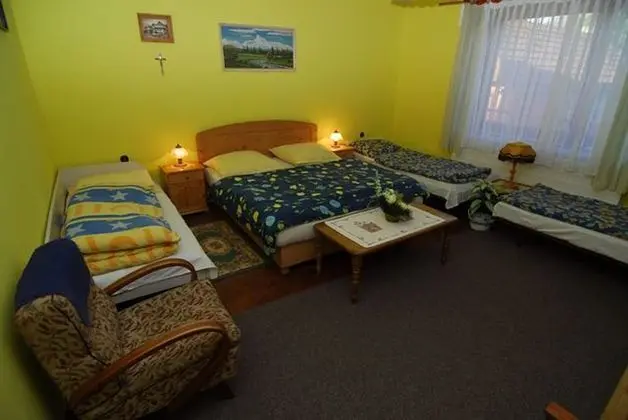 Standard Oda (5 beds)