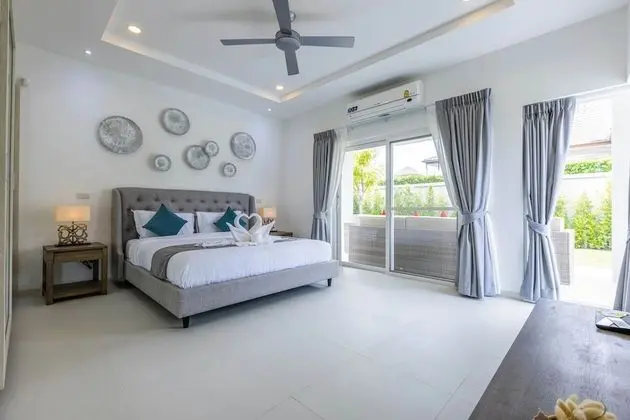 Deluxe Villa